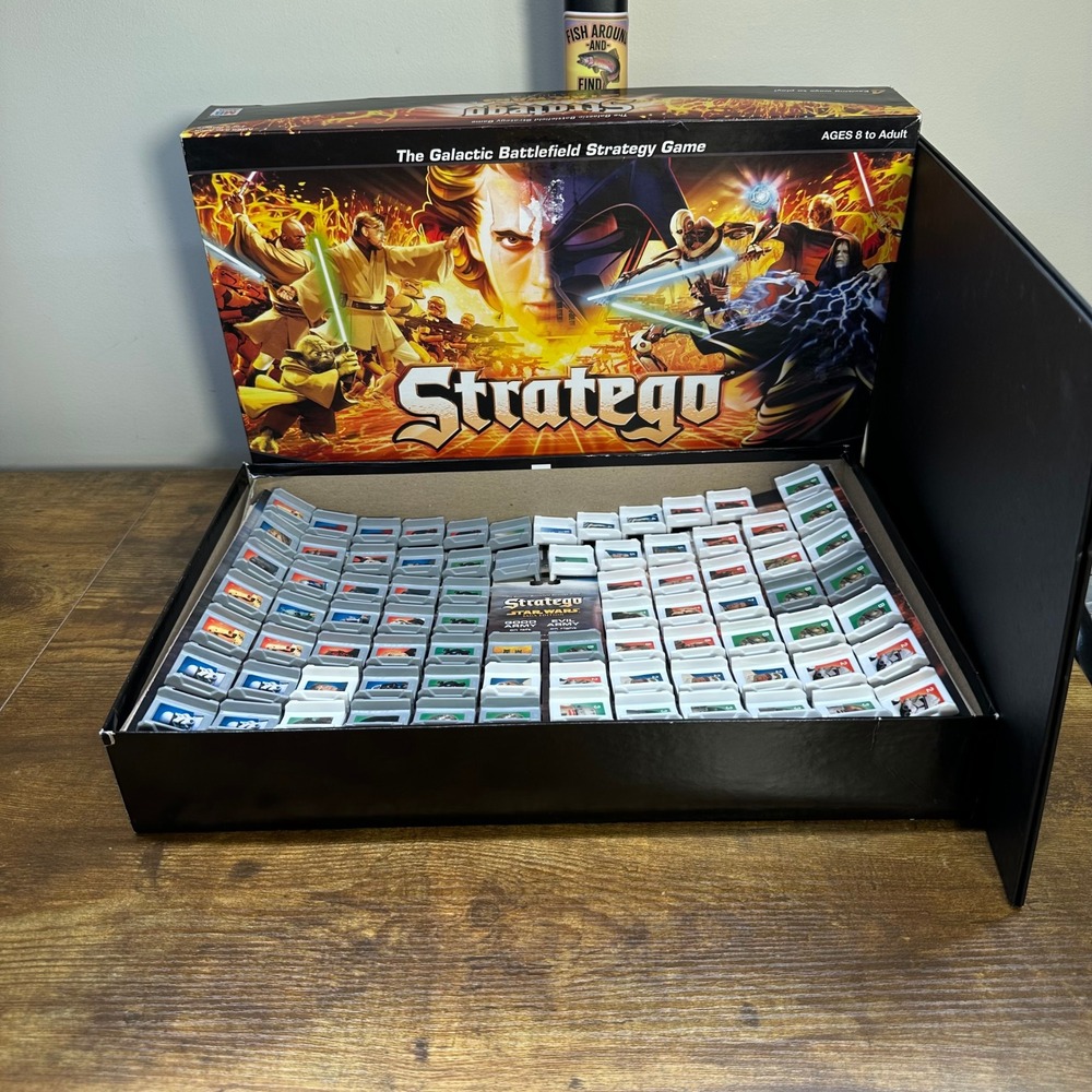 Star Wars Saga Edition Stratego Board Game Milton Bradley 2005 42664